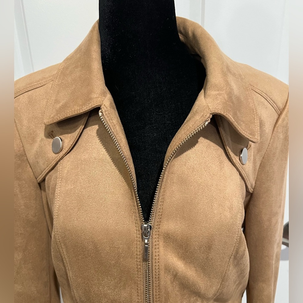 White House Black Market tan faux suede moto jacket tan color - Size Small - Picture 3 of 7